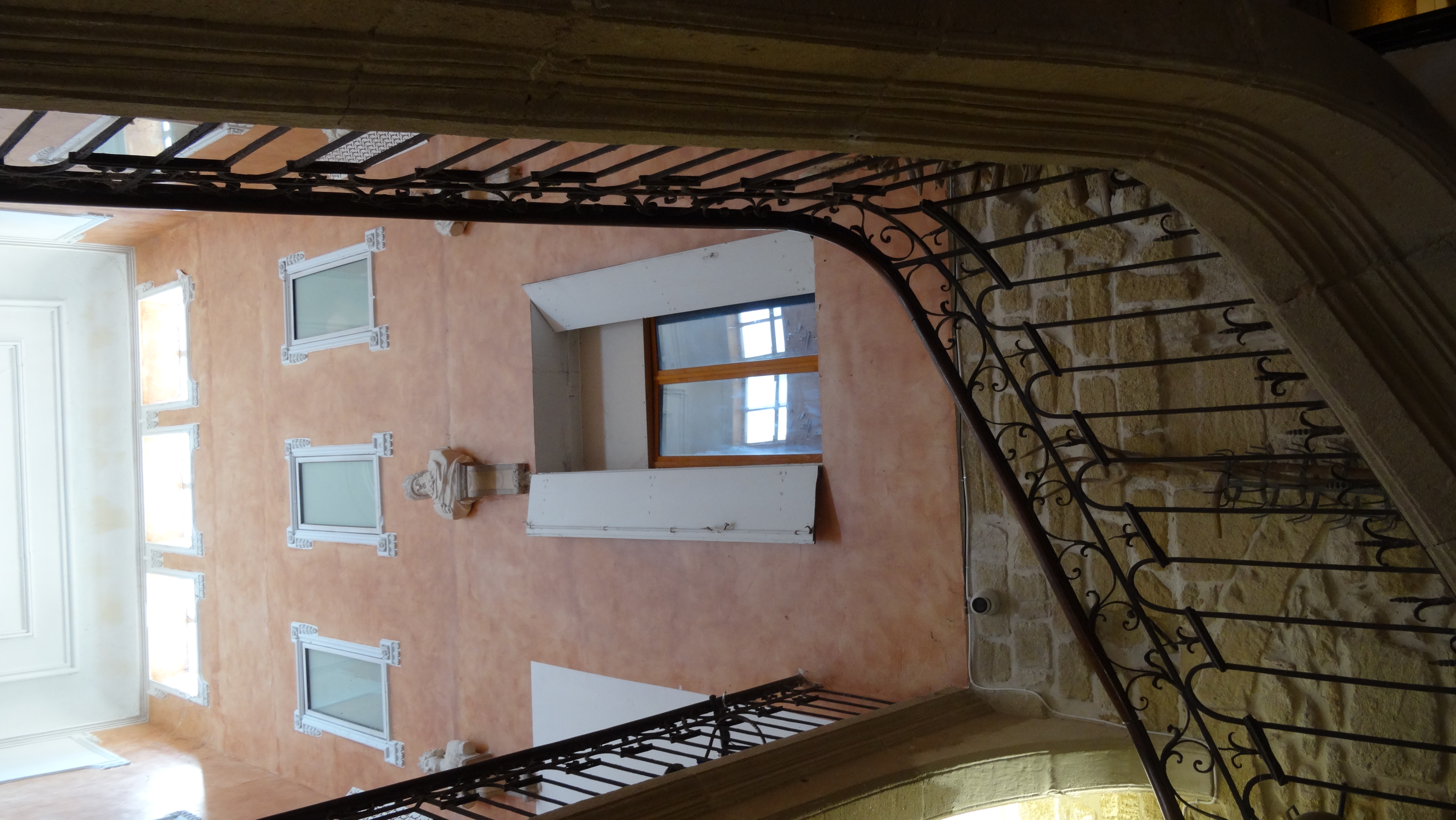 Histoire de La Maison d'Avignon